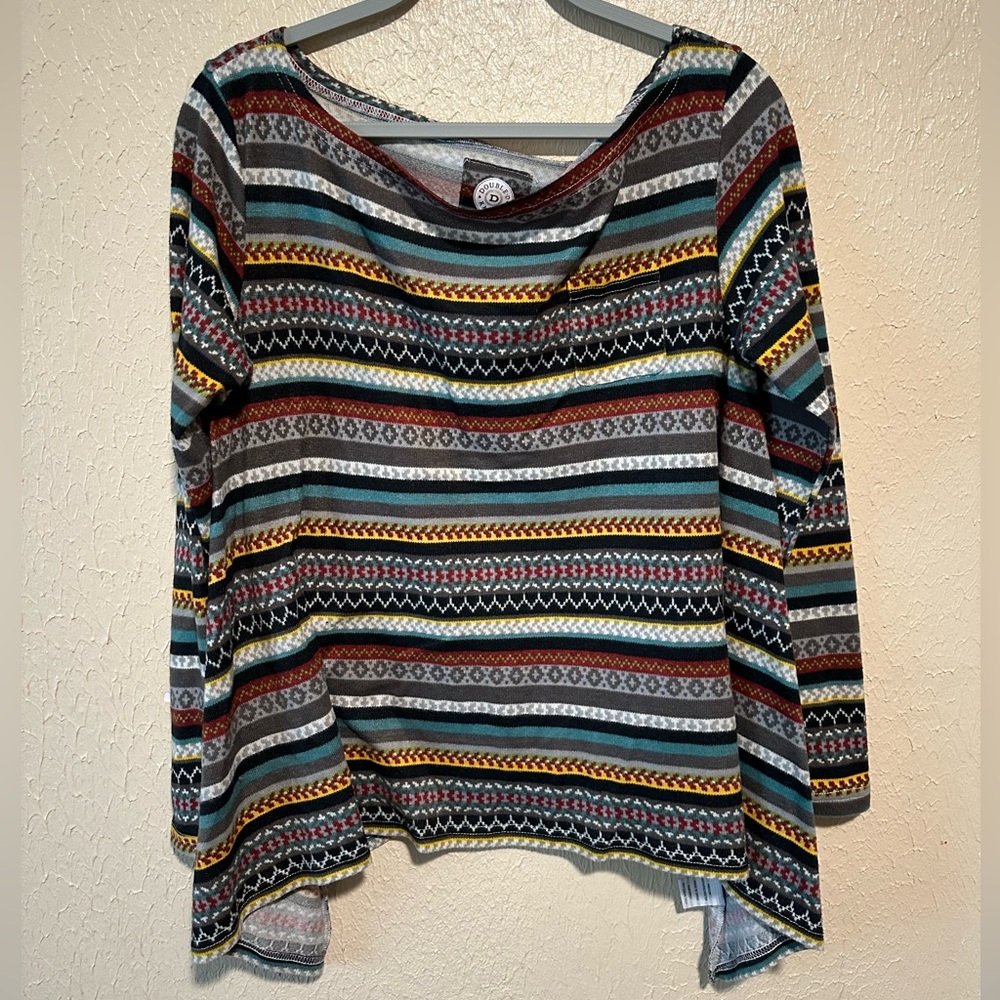 Double D Ranch Top Women Medium Long‎ Sleeve Multicolored Soft Sharkbite